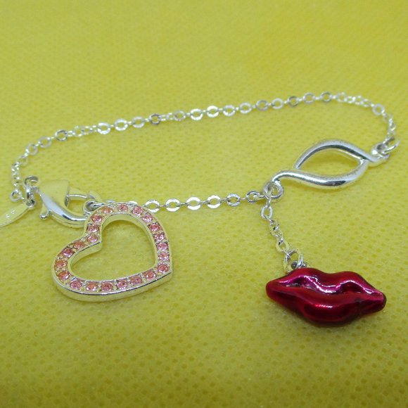 Avon Lips Heart Bracelet Avon Enamel Lips Rhinestone Heart Bracelet Red Enamel - Picture 7 of 13
